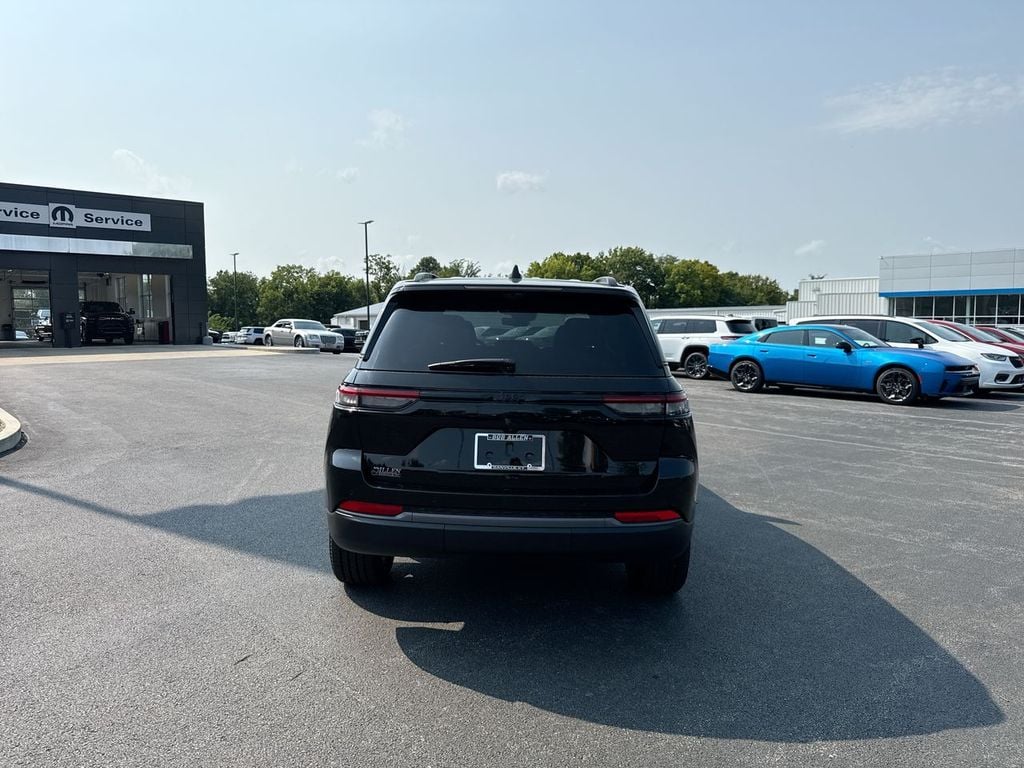 New 2026 Jeep Grand Cherokee - photo - 18