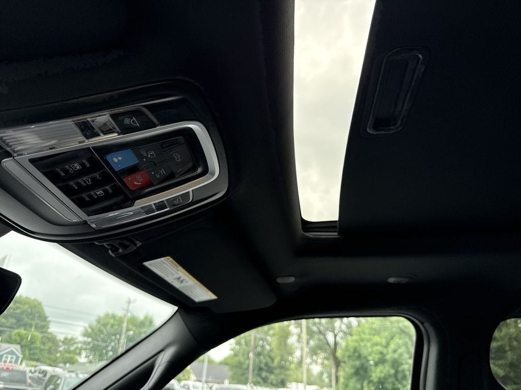 New 2026 Ram 2500 Laramie - photo - 31