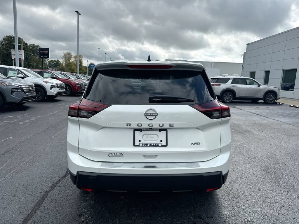 New 2026 Nissan Rogue SV - photo - 18