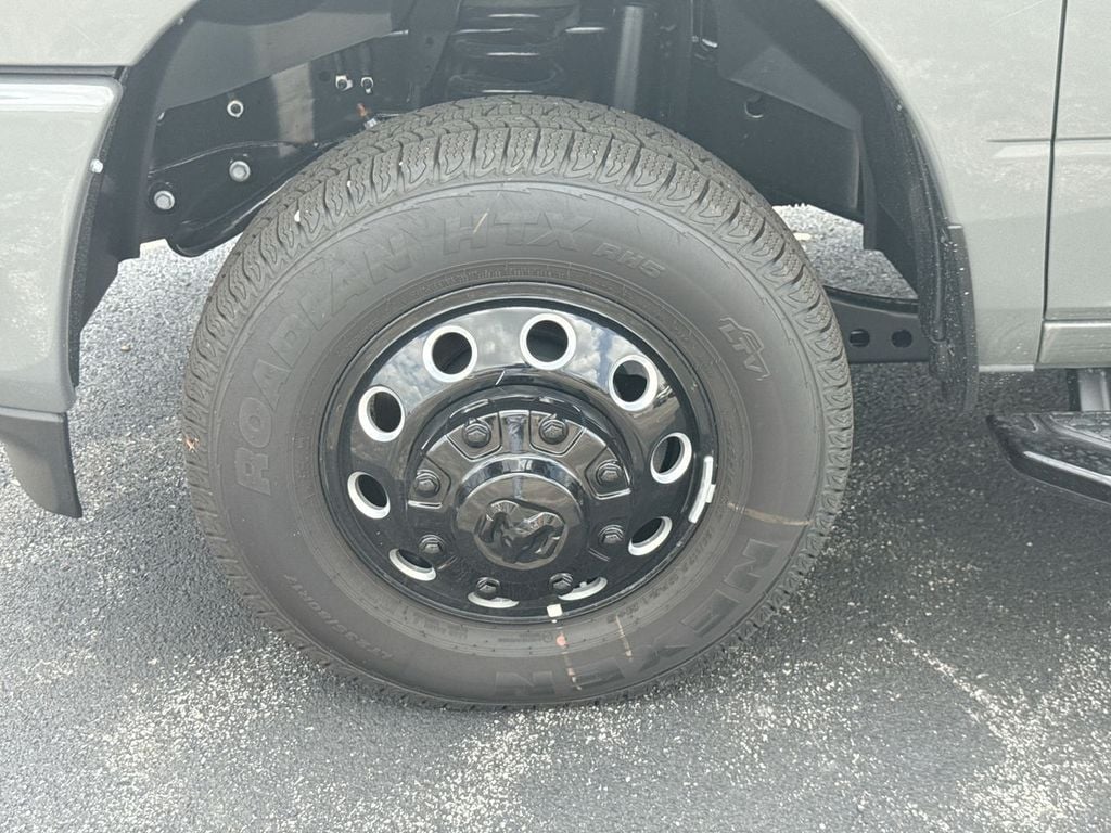 New 2026 Ram 3500 Big Horn - photo - 9