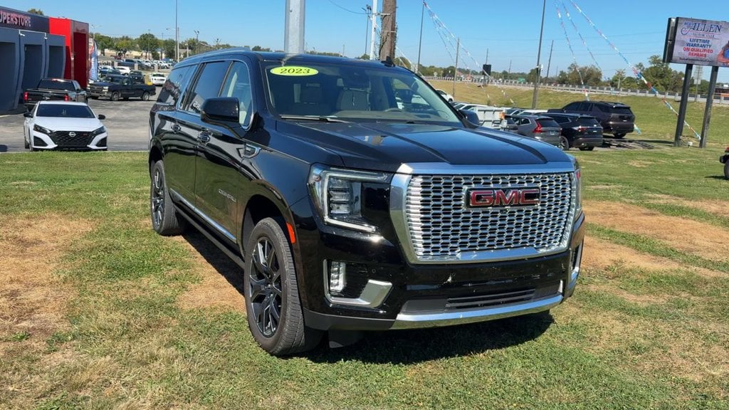 Pre-Owned 2023 GMC Yukon XL Denali - photo - 8