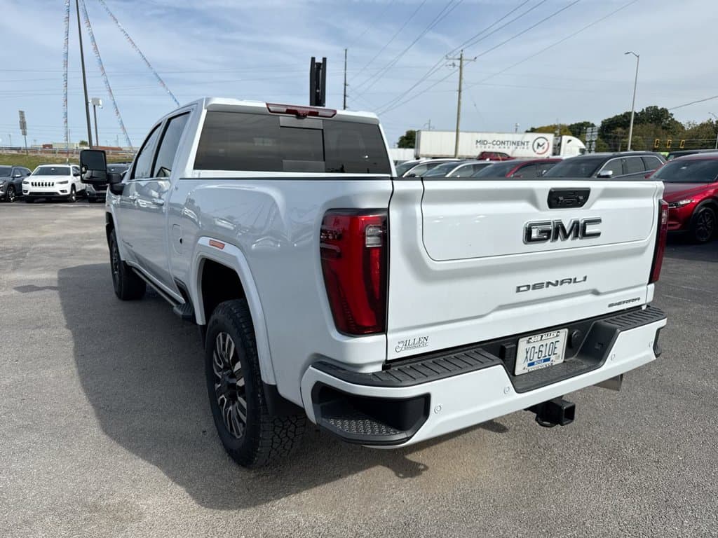 Pre-Owned 2026 GMC Sierra 2500HD Denali Ultimate - photo - 11