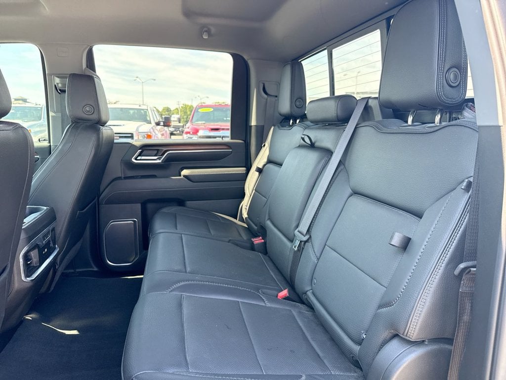 Pre-Owned 2024 GMC Sierra 2500HD Denali - photo - 18