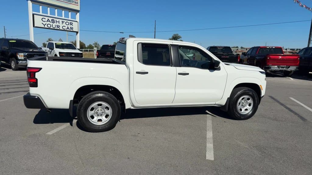 Pre-Owned 2024 Nissan Frontier S - photo - 6
