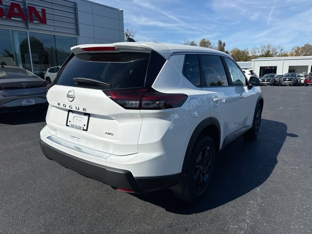 New 2026 Nissan Rogue SV - photo - 12
