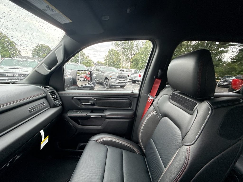 New 2026 Ram 1500 Laramie - photo - 30