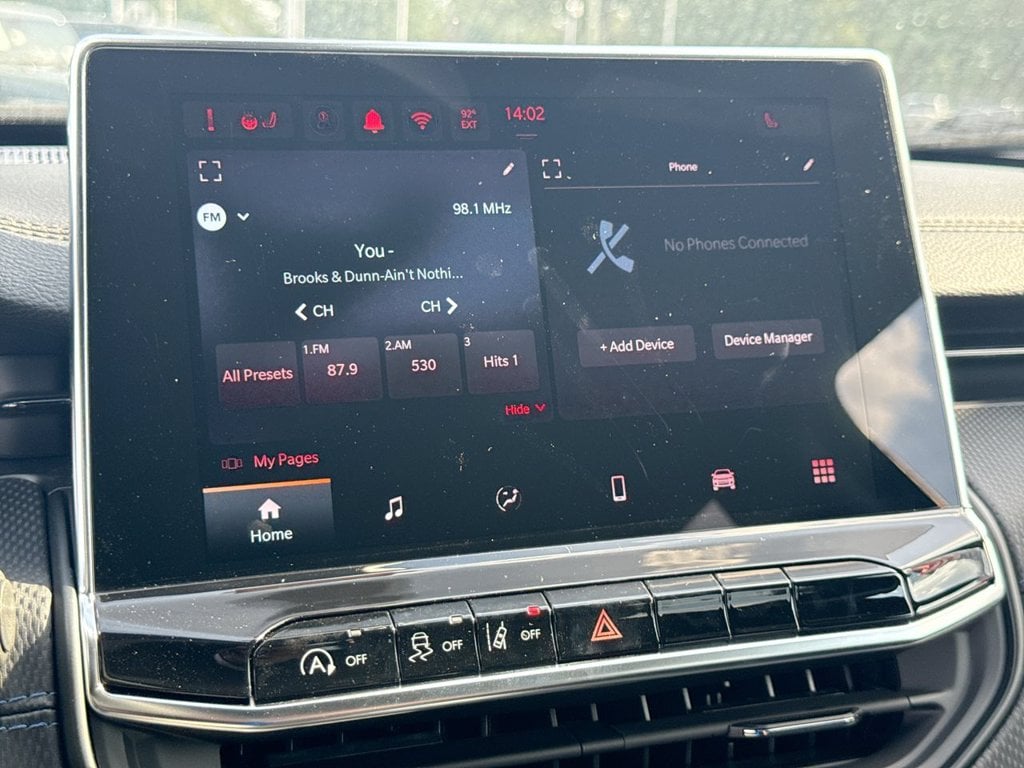 New 2026 Jeep Compass Latitude - photo - 26