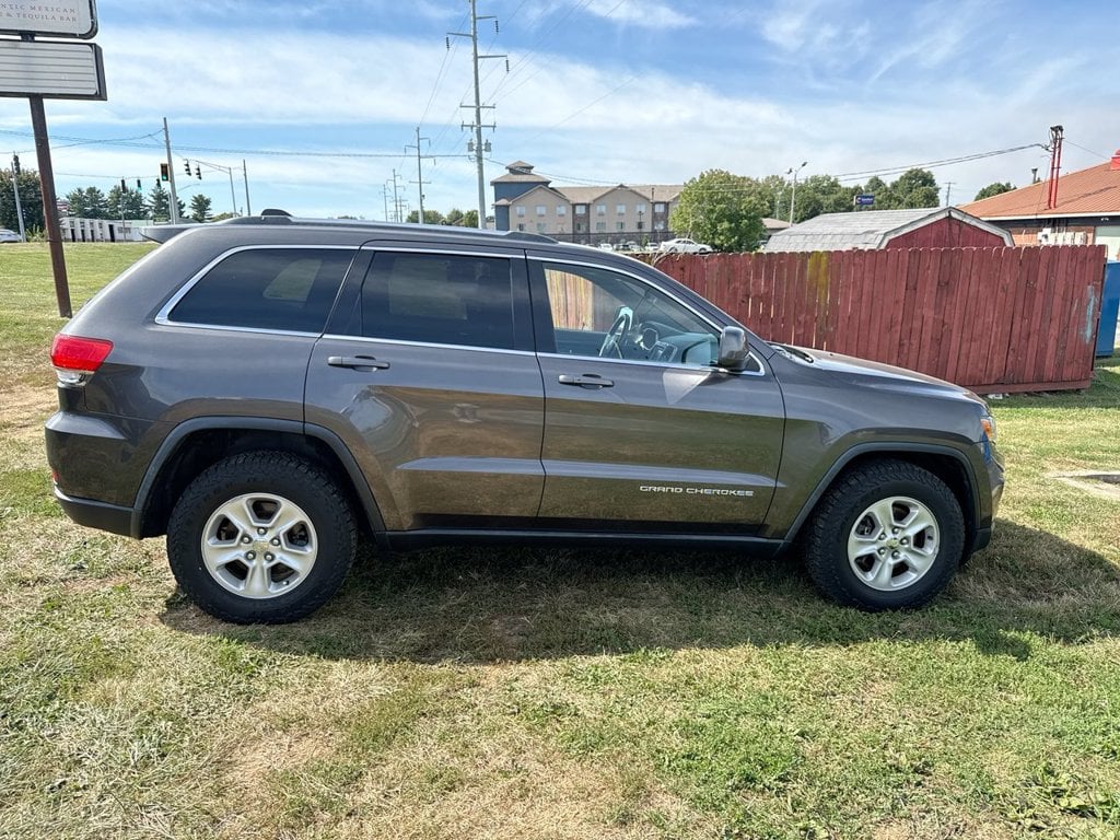 Pre-Owned 2014 Jeep Grand Cherokee Laredo - photo - 5