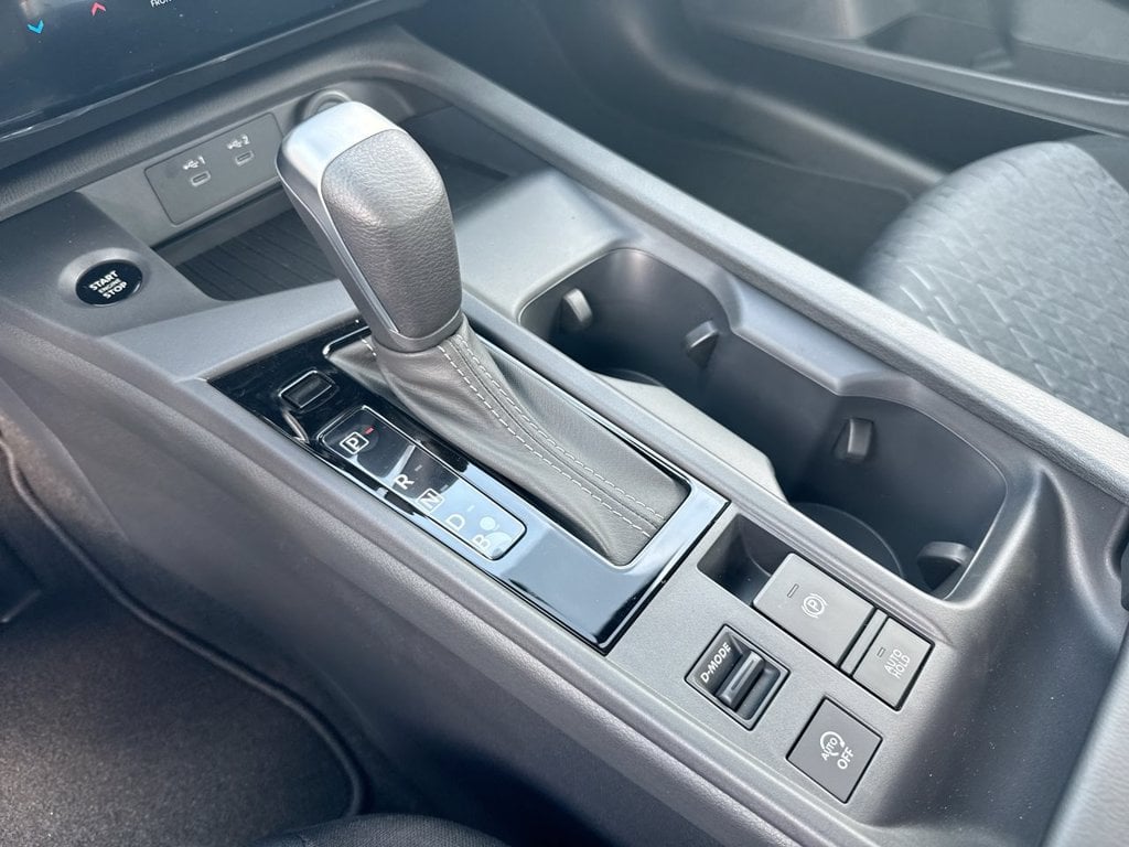 New 2027 Nissan Sentra SV - photo - 25