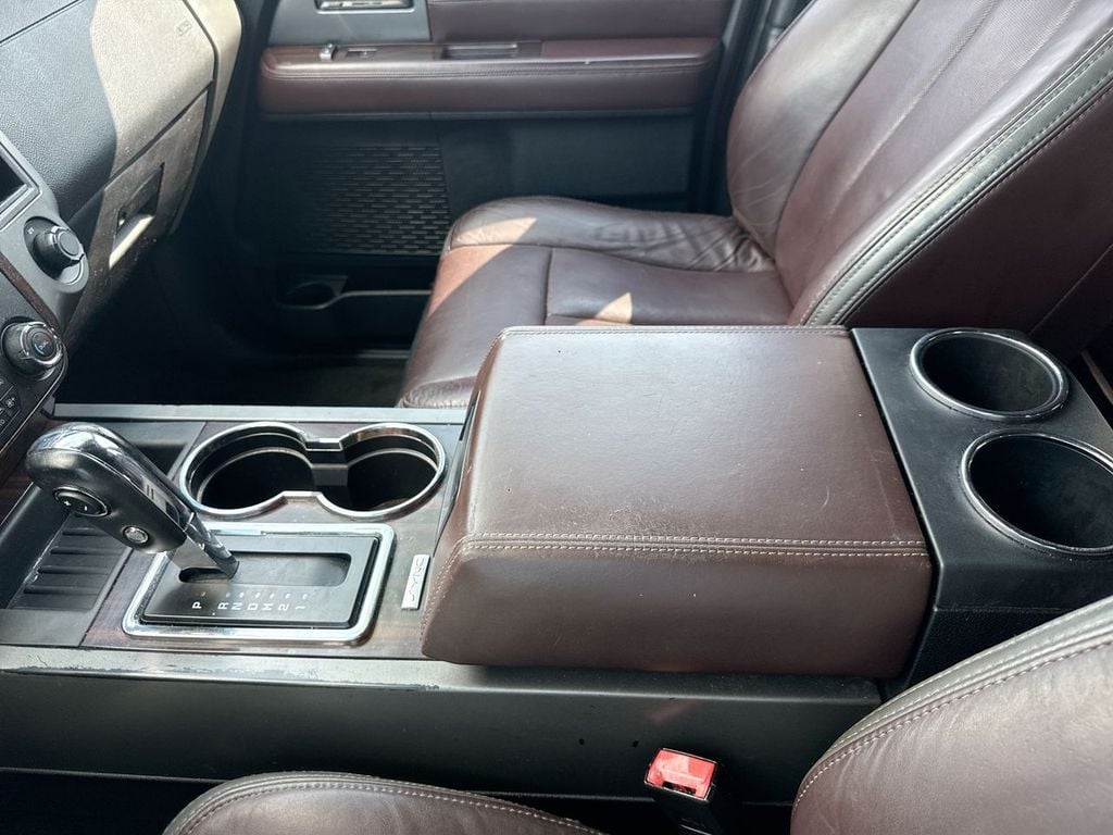 Pre-Owned 2016 Ford Expedition EL Platinum - photo - 19