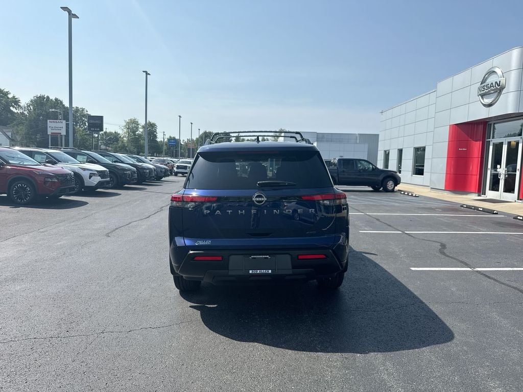 New 2026 Nissan Pathfinder SV - photo - 18