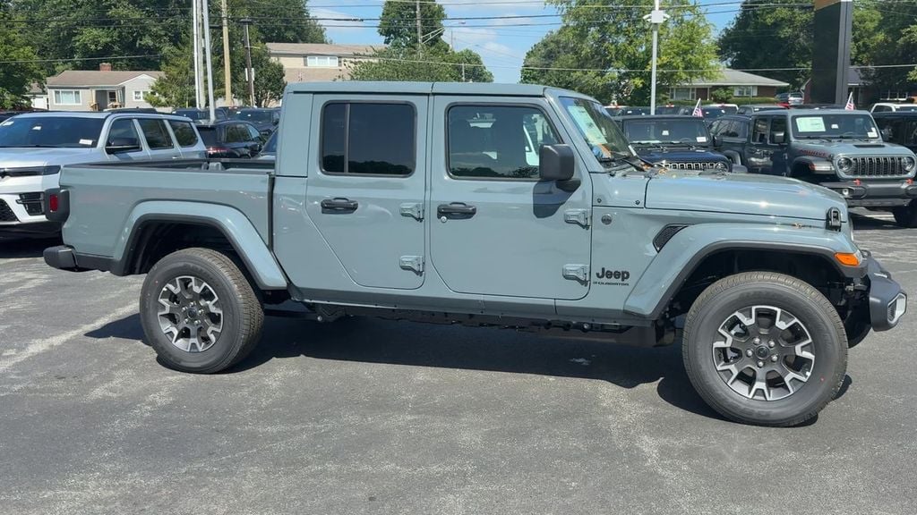 New 2026 Jeep Gladiator Sahara - photo - 7