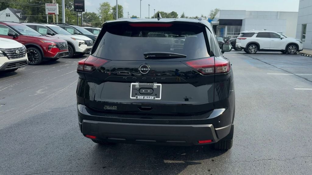 New 2026 Nissan Rogue Dark Armor - photo - 5
