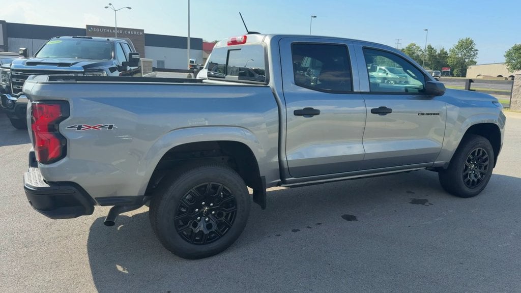 Pre-Owned 2026 Chevrolet Colorado Work Truck - photo - 6