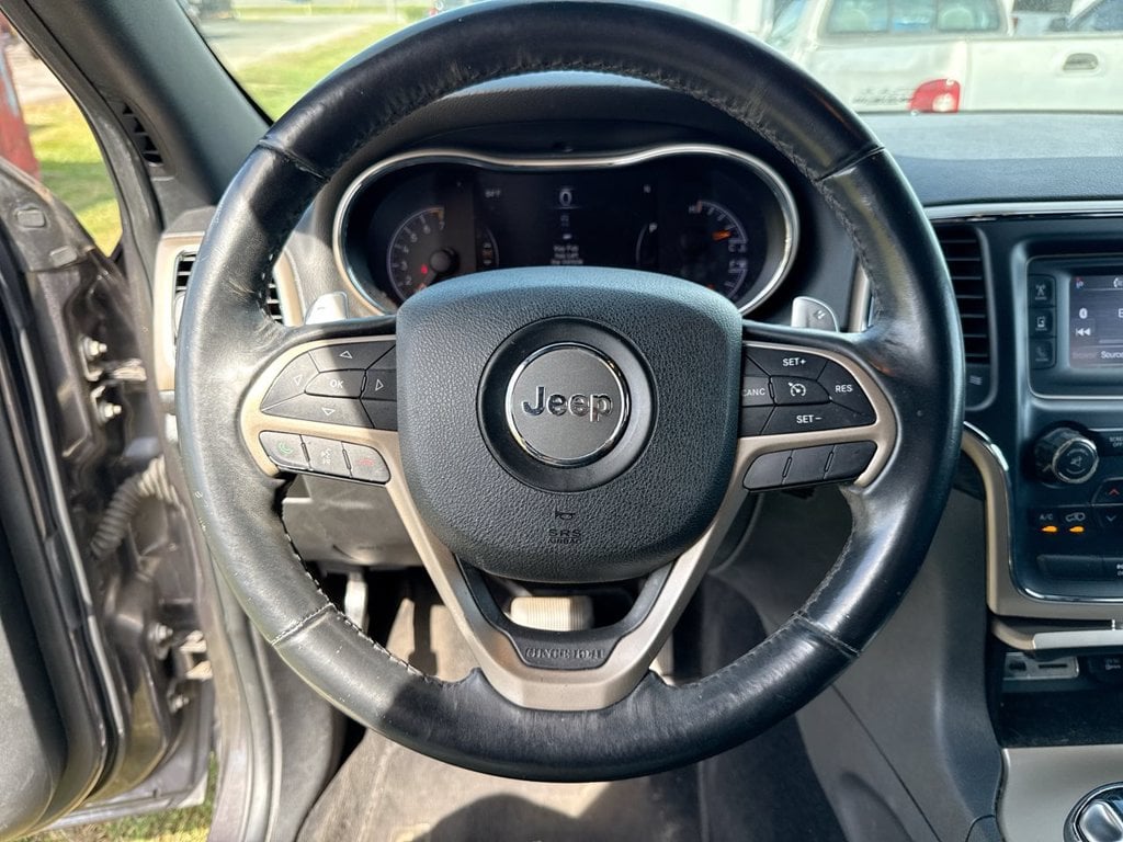 Pre-Owned 2014 Jeep Grand Cherokee Laredo - photo - 12