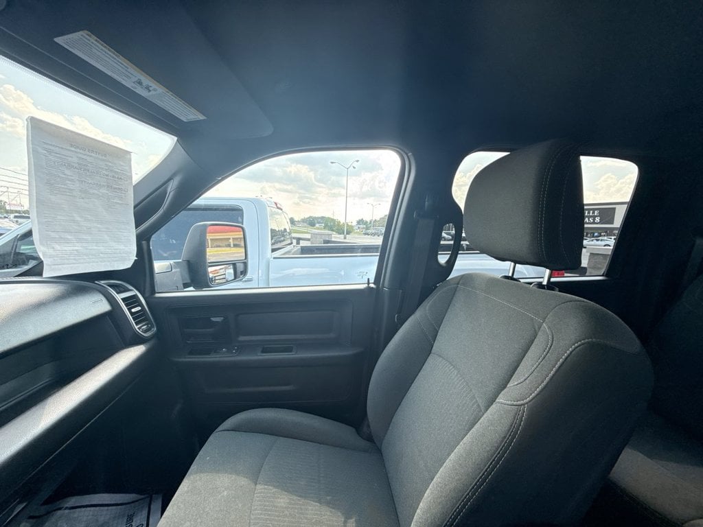 Pre-Owned 2024 Ram 3500 Tradesman - photo - 20