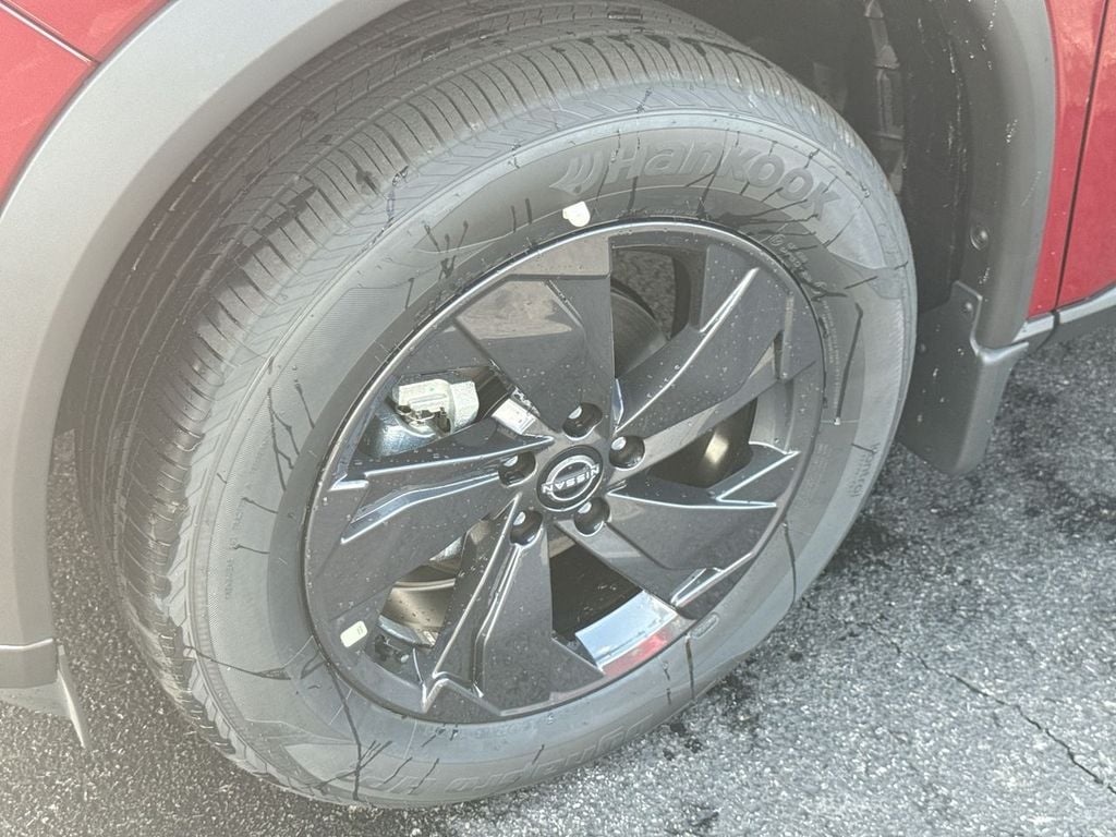 New 2026 Nissan Rogue SV - photo - 9