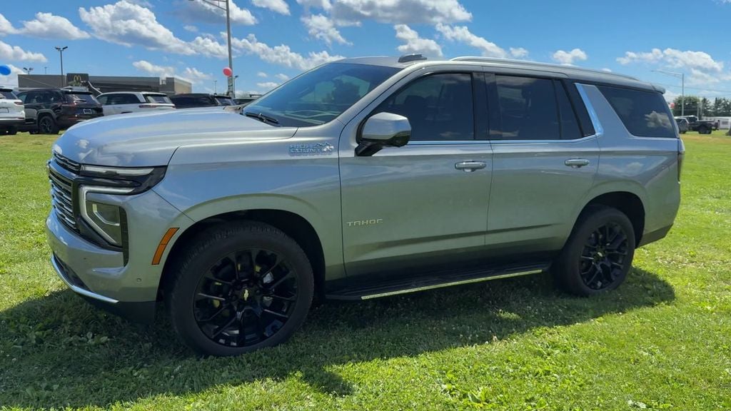 Pre-Owned 2025 Chevrolet Tahoe High Country - photo - 2