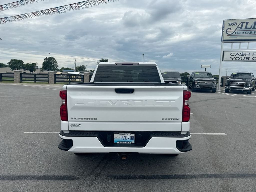 Pre-Owned 2022 Chevrolet Silverado 1500 Custom - photo - 17