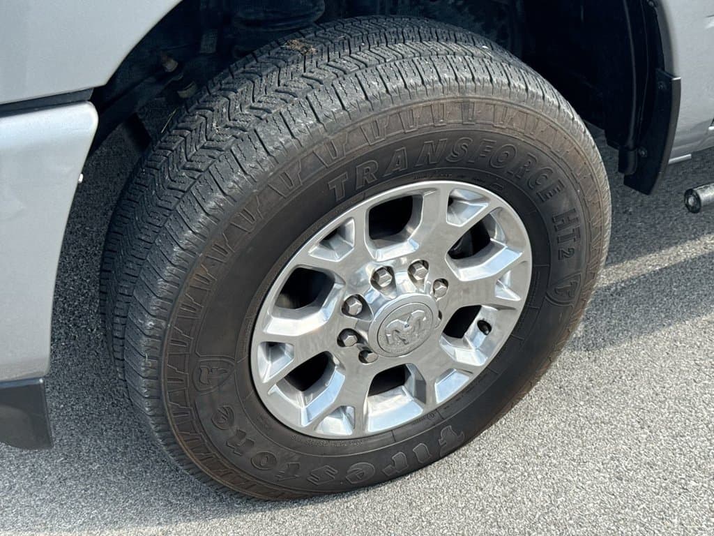 Pre-Owned 2024 Ram 2500 Laramie - photo - 9