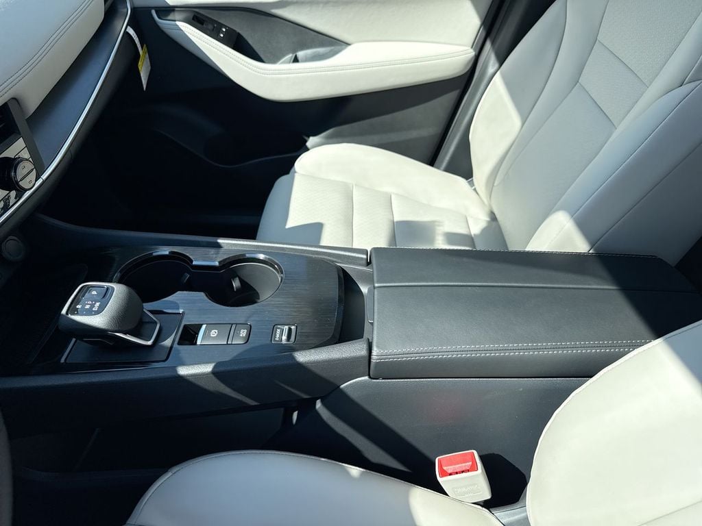 New 2026 Nissan Rogue Dark Armor - photo - 25