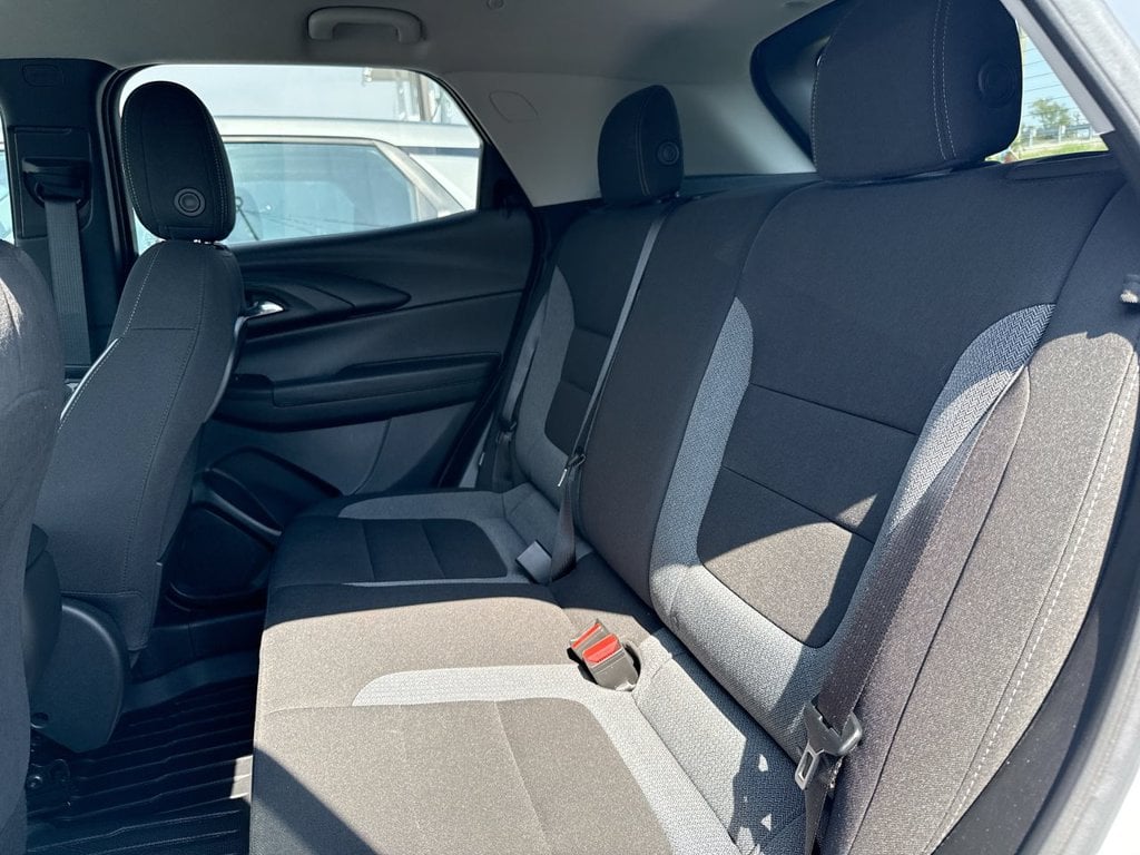 Pre-Owned 2024 Chevrolet TrailBlazer LT - photo - 18