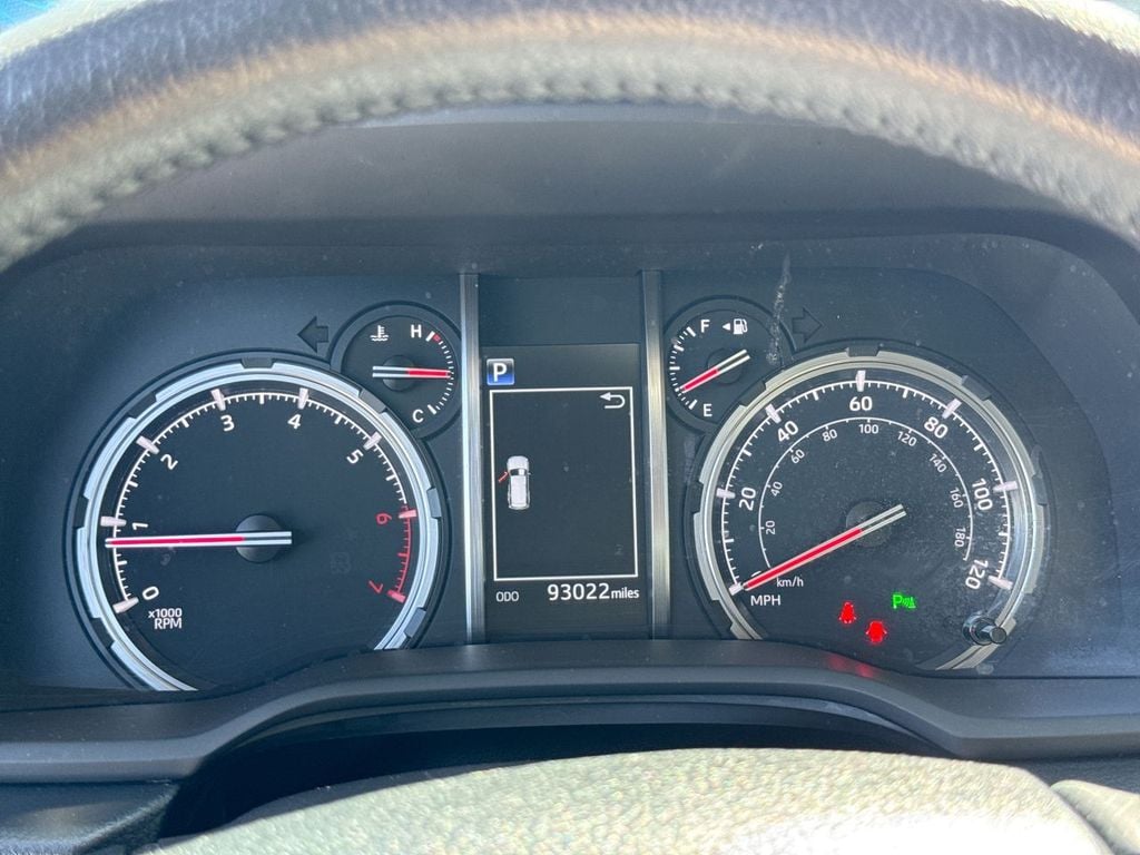 Pre-Owned 2020 Toyota 4Runner Limited - photo - 15