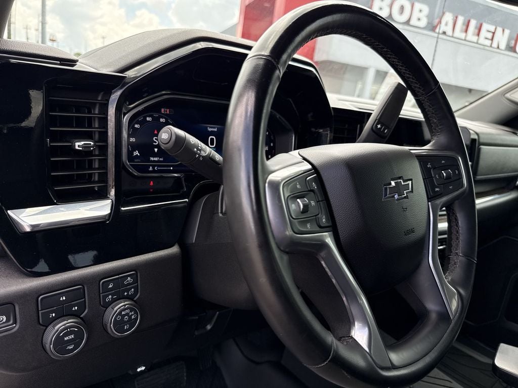 Pre-Owned 2024 Chevrolet Silverado 2500HD LT - photo - 25