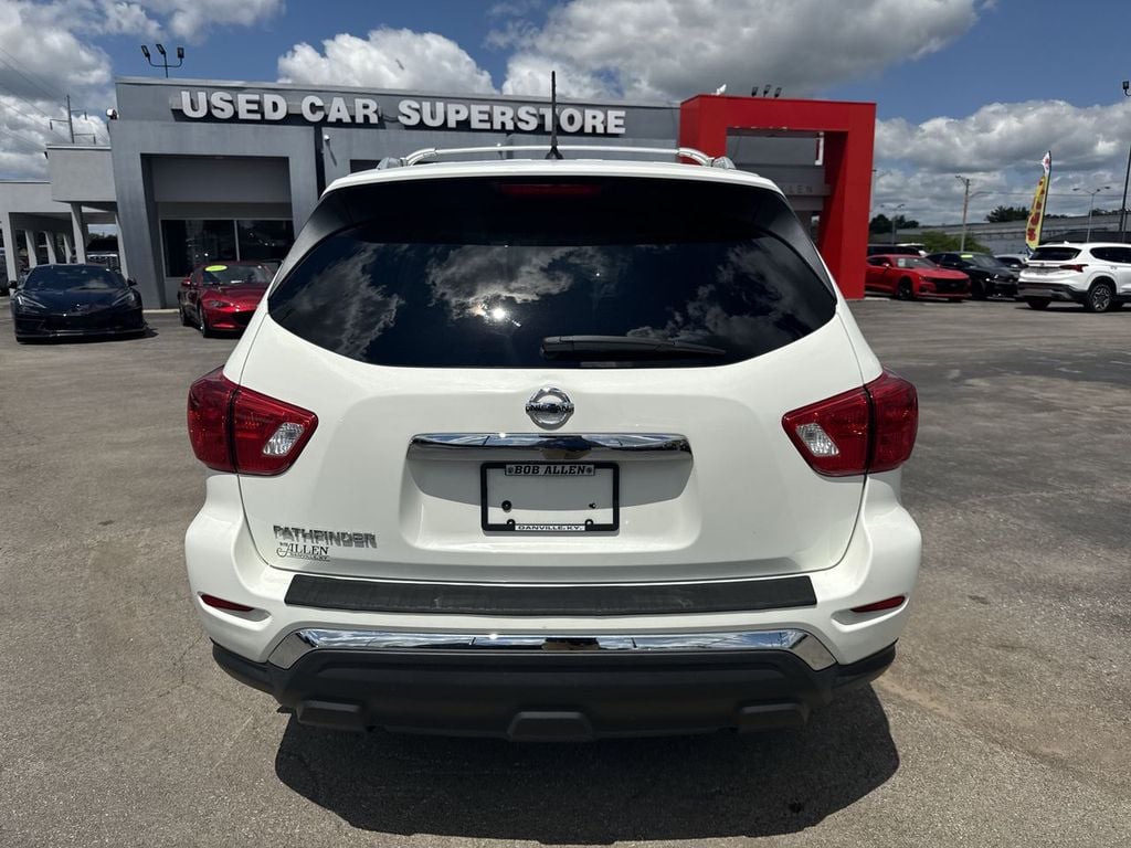 Pre-Owned 2018 Nissan Pathfinder S - photo - 17