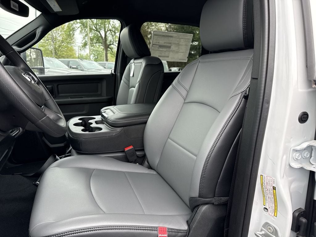 New 2026 Ram 2500 Tradesman - photo - 20