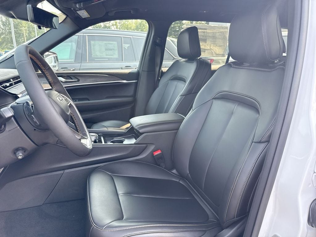 New 2026 Jeep Grand Cherokee L - photo - 22