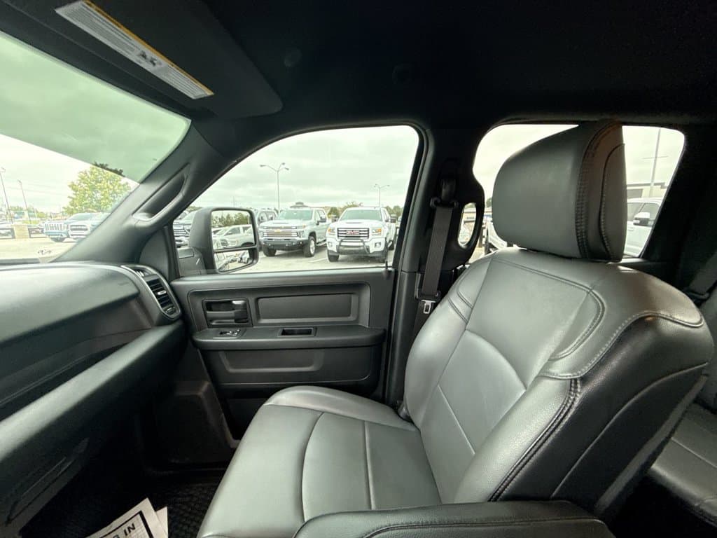 Pre-Owned 2025 Ram 2500 Tradesman - photo - 29