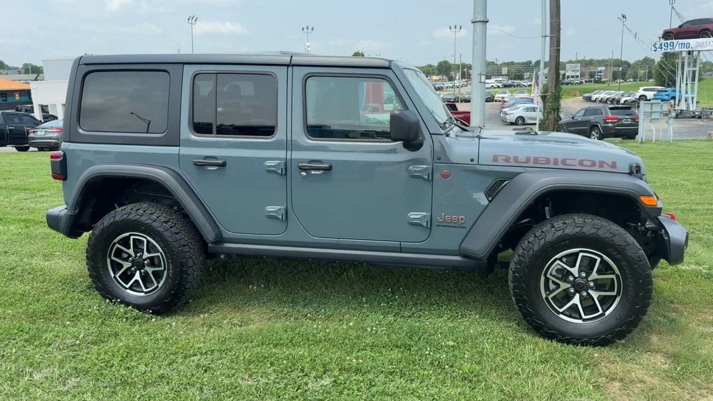 Pre-Owned 2025 Jeep Wrangler Rubicon - photo - 7