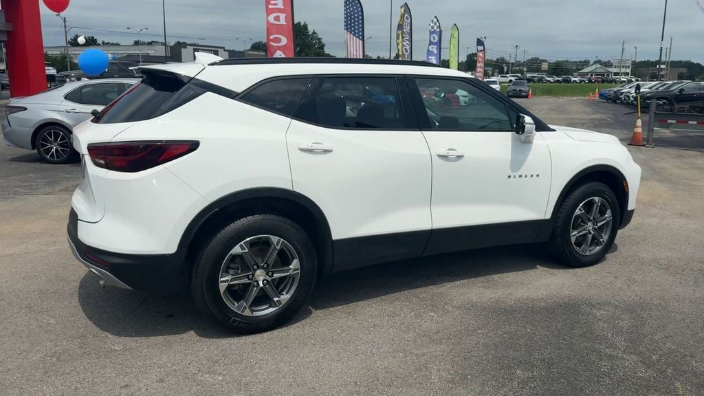 Pre-Owned 2024 Chevrolet Blazer LT - photo - 6