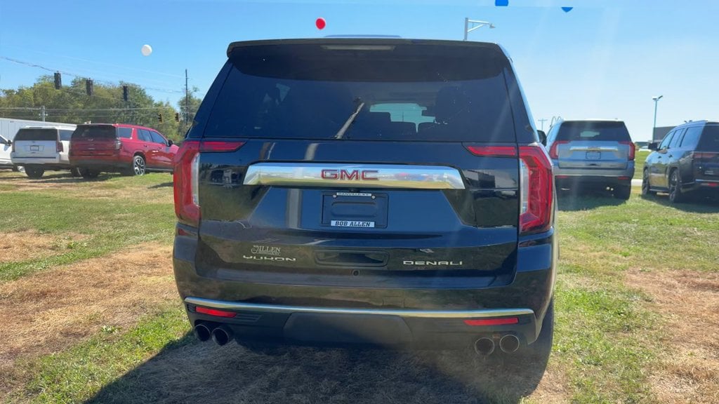 Pre-Owned 2023 GMC Yukon XL Denali - photo - 5