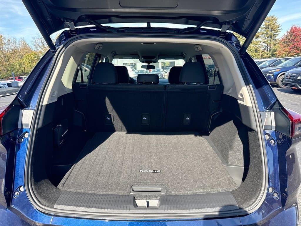 New 2026 Nissan Rogue SV - photo - 16