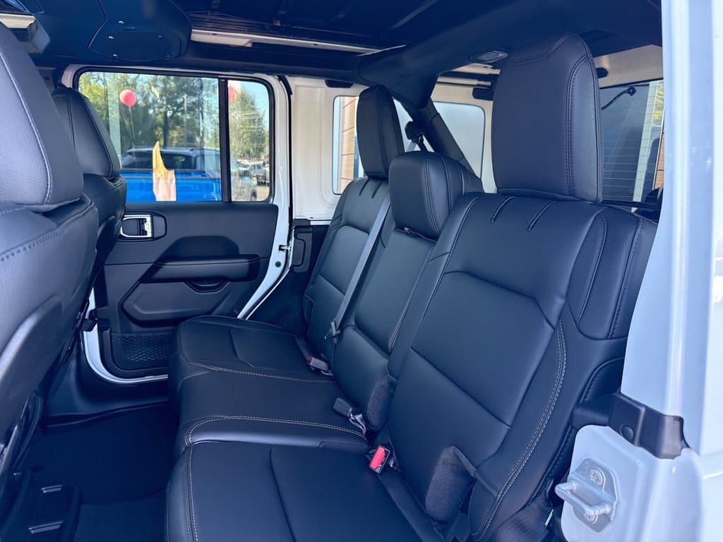 New 2027 Jeep Wrangler Sahara - photo - 8