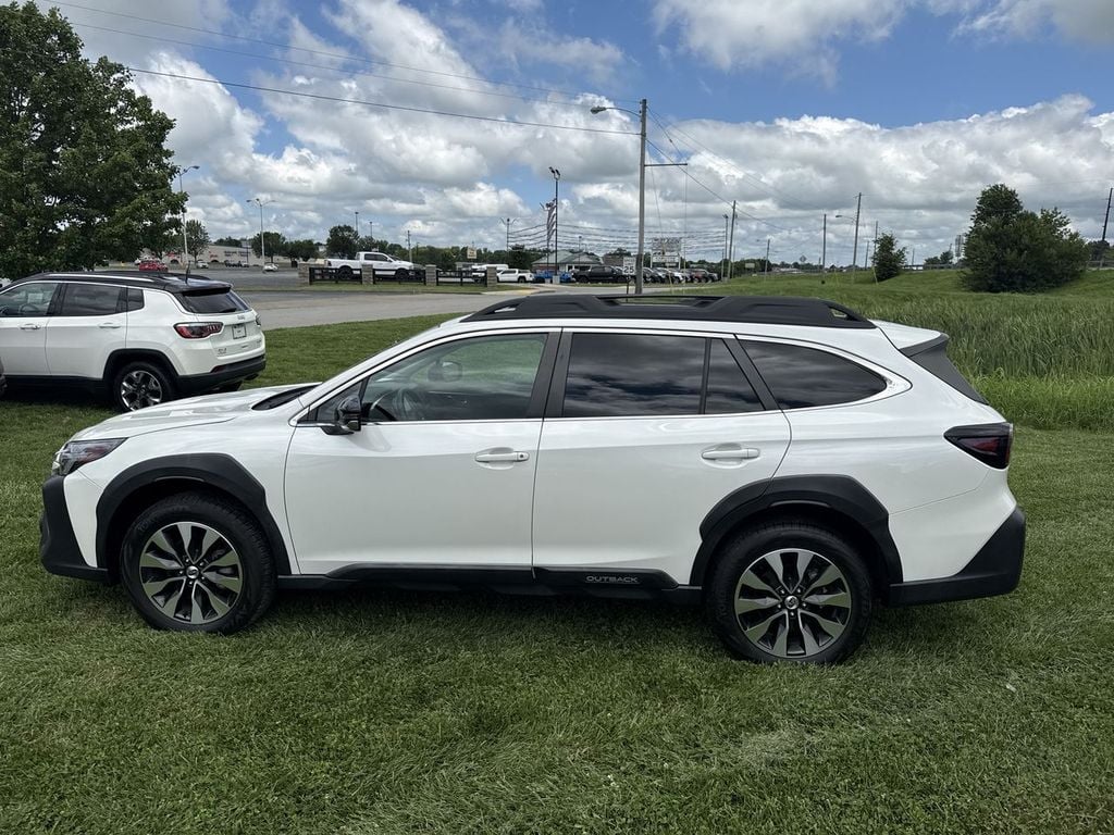 Pre-Owned 2024 Subaru Outback Limited - photo - 10