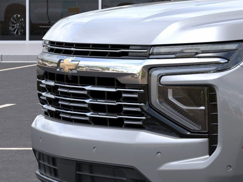 New 2026 Chevrolet Suburban Premier - photo - 12