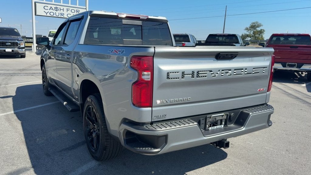 Pre-Owned 2024 Chevrolet Silverado 1500 RST - photo - 4