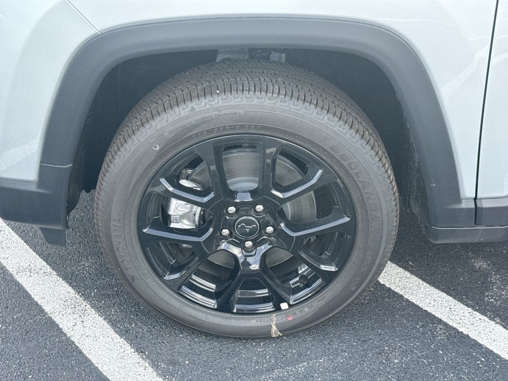 New 2026 Jeep Compass Latitude - photo - 9