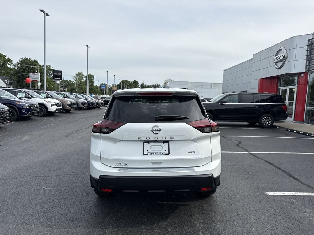 New 2026 Nissan Rogue SV - photo - 18
