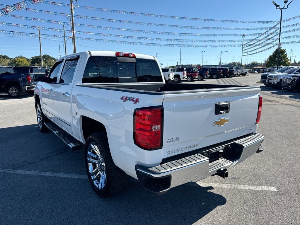 Pre-Owned 2015 Chevrolet Silverado 1500 LTZ - photo - 3