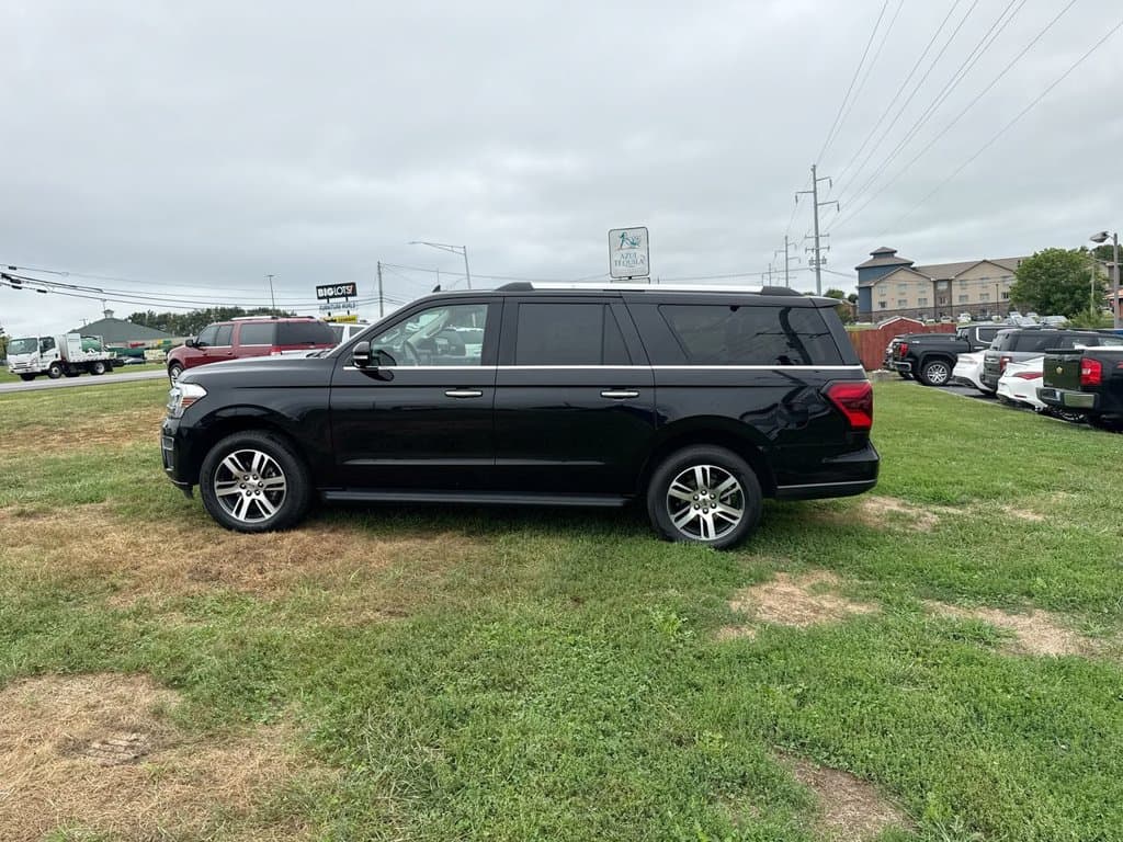 Pre-Owned 2024 Ford Expedition Max Limited - photo - 10