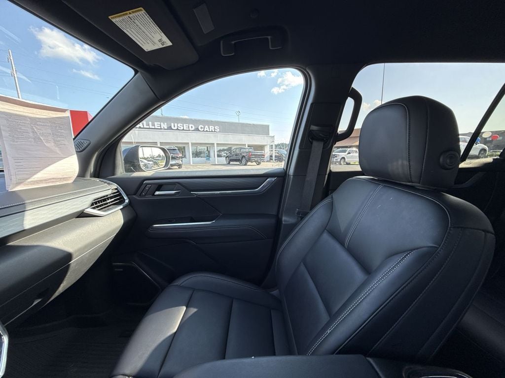 Pre-Owned 2024 GMC Acadia Elevation - photo - 32