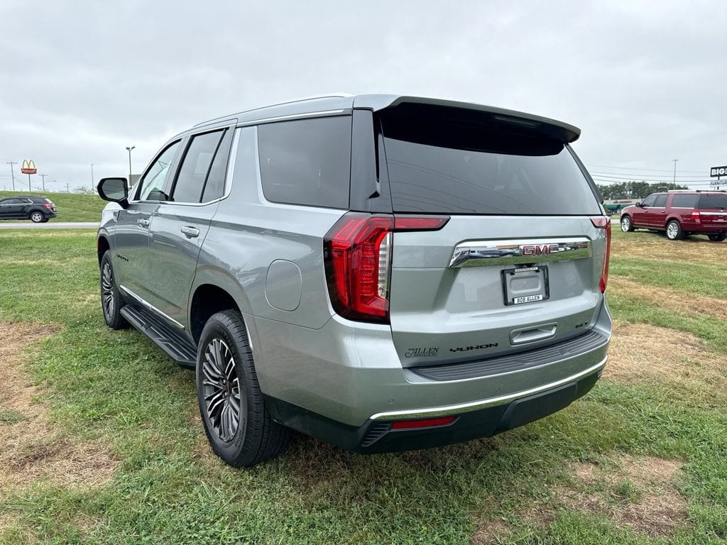 Pre-Owned 2024 GMC Yukon SLT - photo - 11