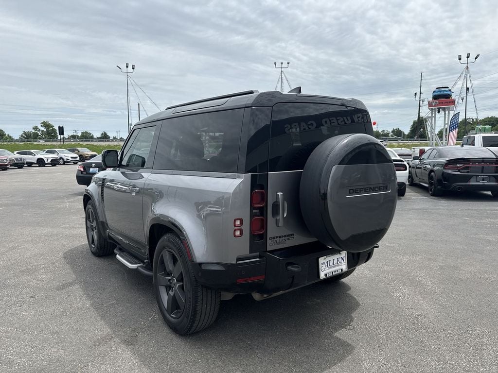 Pre-Owned 2023 Land Rover Defender 90 X-Dynamic SE - photo - 11