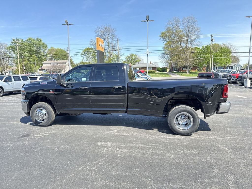 New 2026 Ram 3500 Tradesman - photo - 10