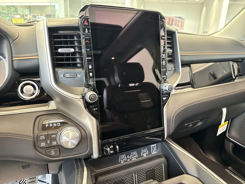 New 2026 Ram 1500 Tungsten - photo - 17