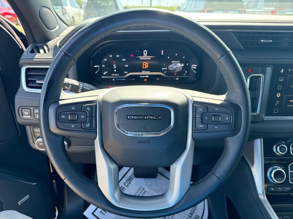 Pre-Owned 2023 GMC Yukon Denali - photo - 25
